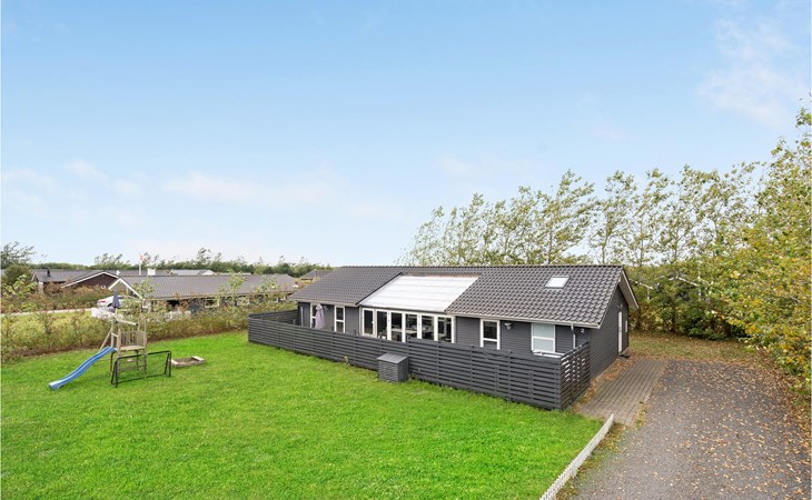 Lovely home in Tarm with WiFi 1