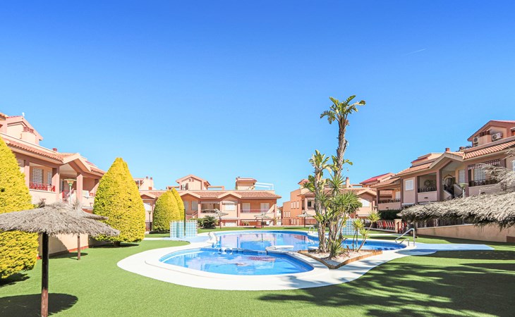 Beach front home in Santa Pola 1
