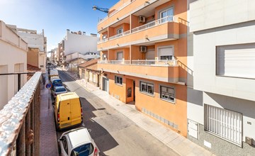 Awesome apartment in Torrevieja 2