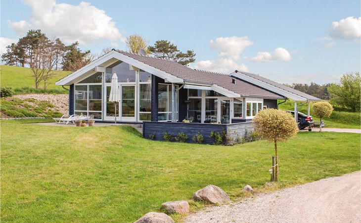 4 bedroom gorgeous home in Ebeltoft 1
