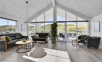 Cozy home in Hvide Sande with WiFi 3