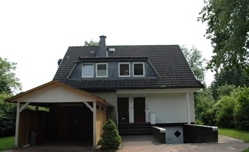 mit Indoorpool, Garten und Partyraum 3