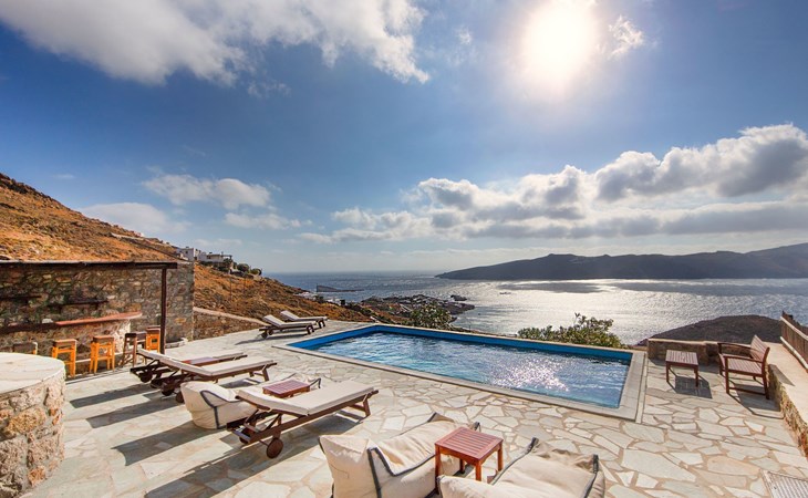 Grand Atemberaubende Villa mit Meerblick und privatem Pool 1