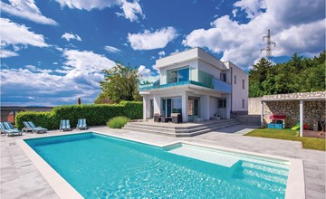 Awesome home in Crikvenica with WiFi 3