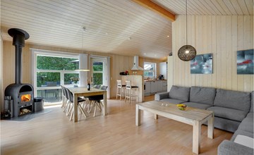 Lovely home in Vig with kitchen 3