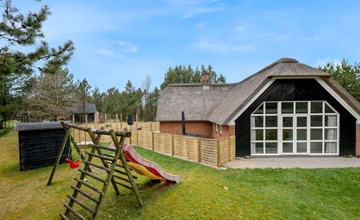 Spacious Vacation Home with Indoor Pool in West Jutland 2