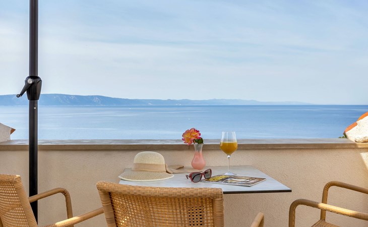 Villa Margitta mit Pool, Tennisplatz und Meerblick 1
