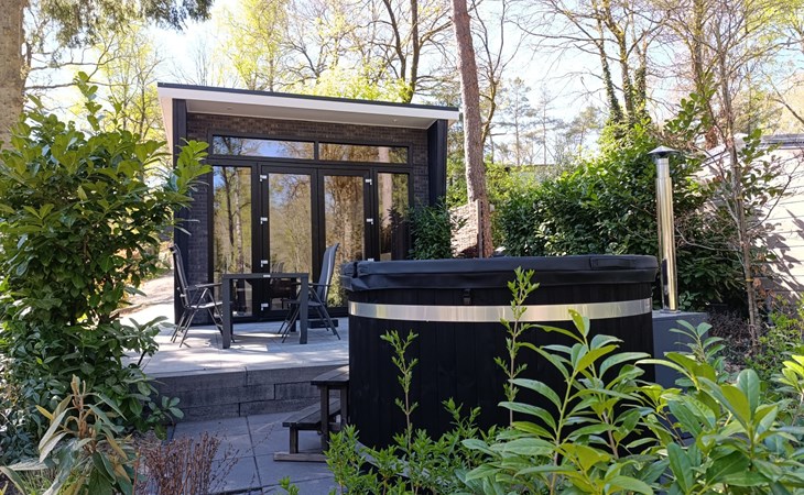Heidehoeve met privé Hottub | 4 Pers. 1