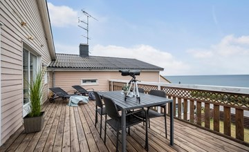 3 bedroom beautiful apartment in Allinge 2
