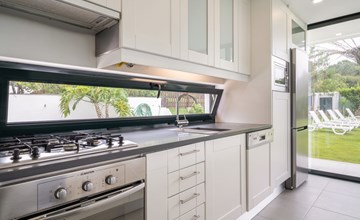 Oven Source (AFI100) 3