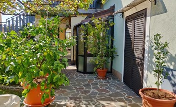 Tolles Appartement in Umag mit Grill, Terrasse und Garten 2