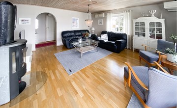 Beautiful home in Uddevalla with WiFi 3