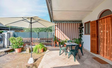 Gorgeous apartment in Piano di Mommio 2