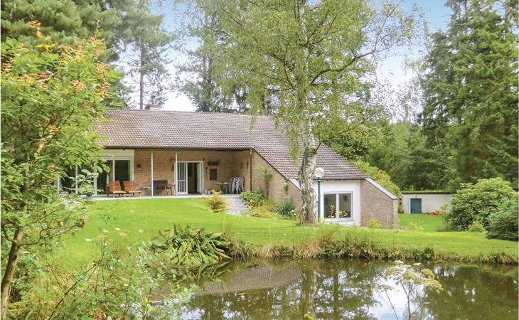 Beautiful home in Euskirchen-Kirchheim with WiFi and 2 Bedrooms 1
