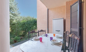 Gorgeous apartment in Pesaro -PU- 2