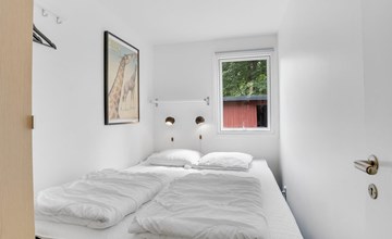 "Vickie" - 600m from the sea 2