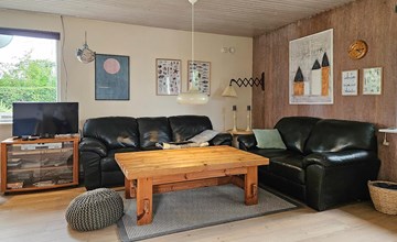Tolles Haus mit 2 Schlafzimmern in Hejls 2