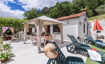 2 bedroom cozy home in Kostrcani 2