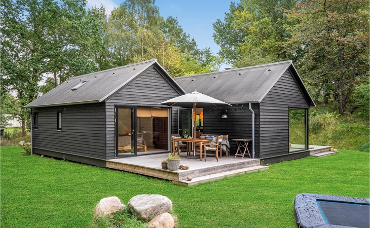 Stunning home in Fårevejle with kitchen 1