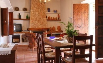 Renoviertes Ferienhaus in Sant Carles De Peralta mit Eigenem Pool 3