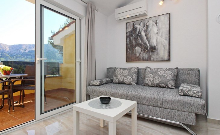 Charmantes Appartement in Baška mit Eigenem Balkon 1