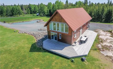 Beautiful home in Aneby with WiFi 3