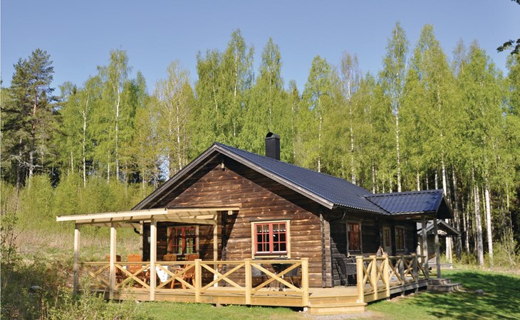 Cozy home in Långserud with jacuzzi 1