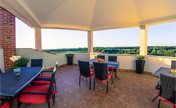 Lovely apartment in Pula with WiFi 3