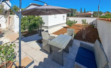 Amazing home in Medulin with kitchen 2