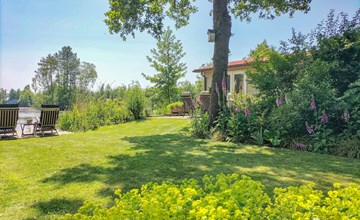 Cozy home in Oosterwolde with house sea view 3