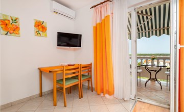 Nice apartment in Barbat na Rabu 3