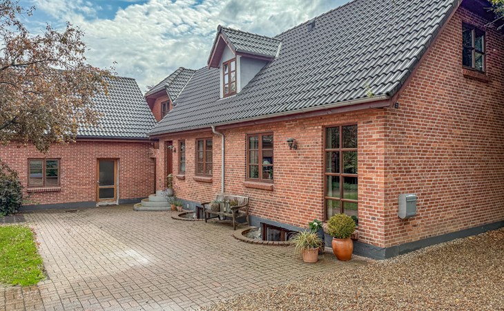 Awesome home in Sønder Felding with house a panoramic view 1
