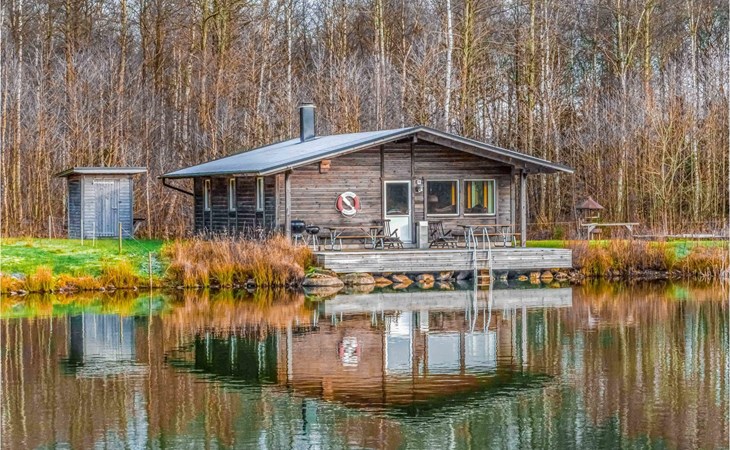 3 bedroom lake front home in Hörby 1