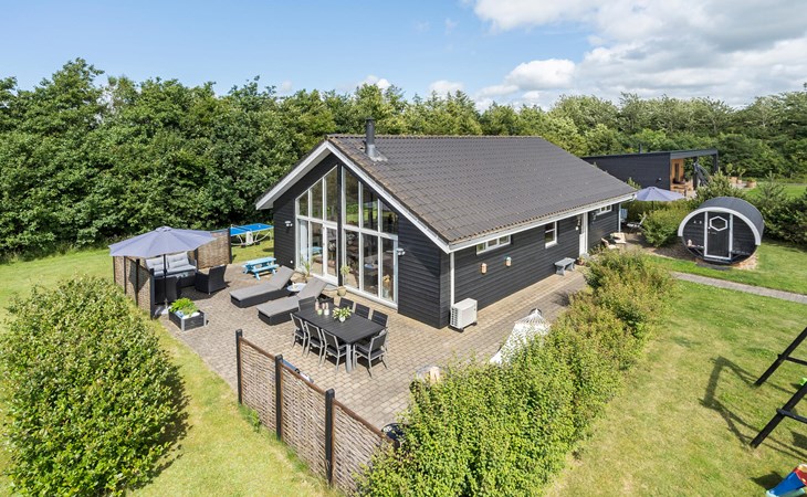 Gorgeous home in Tarm with kitchen 1