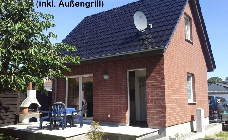 Kleines Ferienhaus mit Garten in Wismar 1
