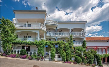 Awesome apartment in Crikvenica 2