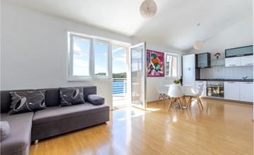 Lovely apartment in Vinisce 2