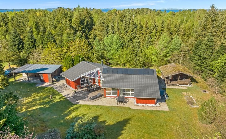 "Atti" - 500m to the fjord 1